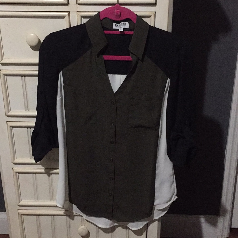 Express Portofino color-blocked top!